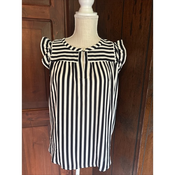 LOFT Tops - Womens Loft Blouse Ruffle Sleeve Business Casual Work Size XS‎ Black White EUC